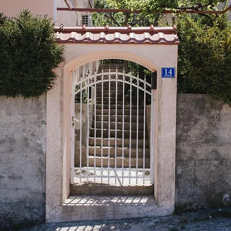 Relax Trebinje Apartment Exterior photo